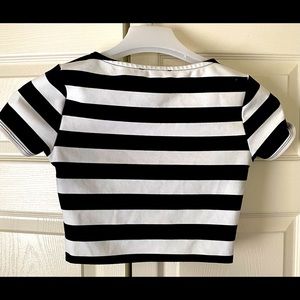 white and black striped crop top size small forever 21 worn once